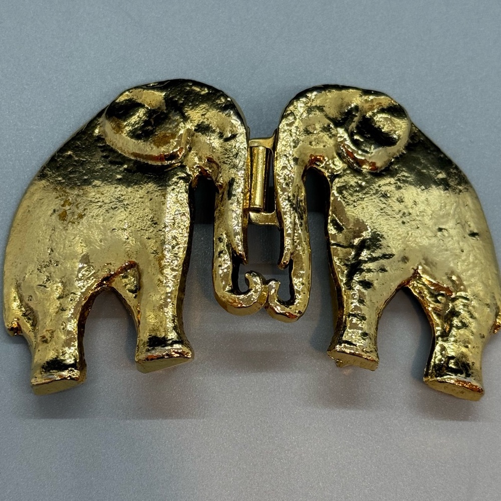 Vintage Antique Gold Tone Interlocking Elephant Belt Buckle Set